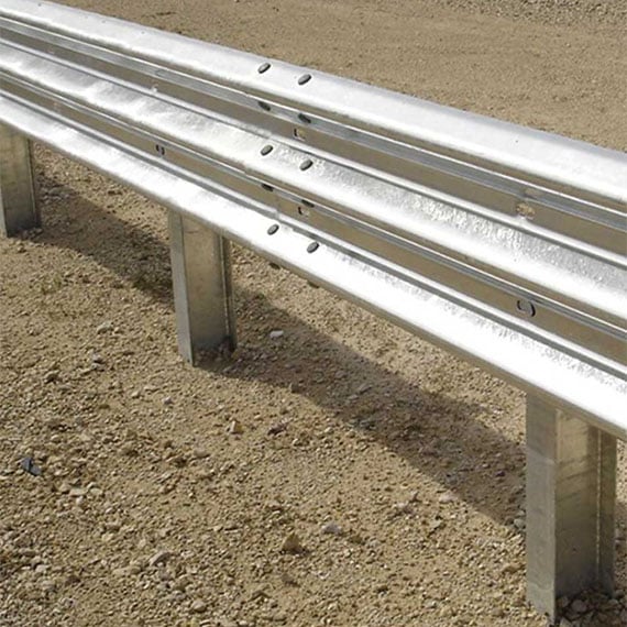 thrie-beam-guardrail-barricades-and-signs-0001_570
