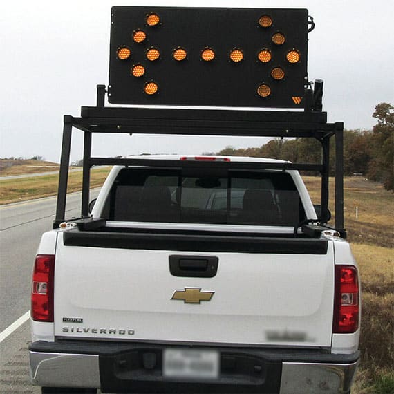 truck-mounted-arrow-board-15-lamp-barricades-and-signs-0001_570 copy